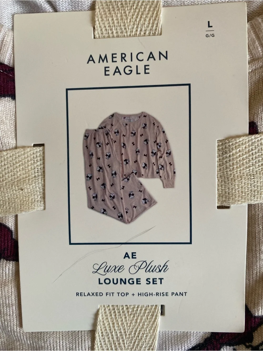 American Eagle Outfitters smoke free